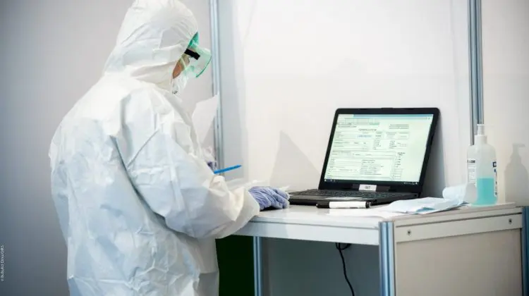Fiecare al șaselea test efectuat la coronavirus în ultimele 24 de ore a fost pozitiv. Precizările Ministerului Sănătății