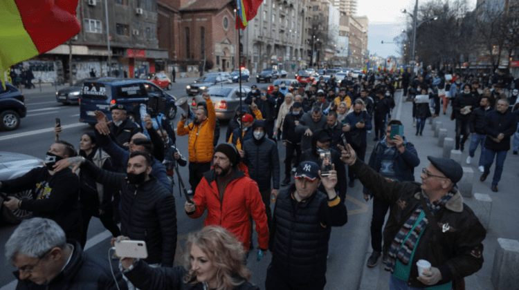 (VIDEO, FOTO) România în stradă din nou! Violențe în mai multe orașe
