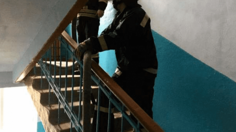 VIDEO Incendiu pe strada Liviu Deleanu. Flăcările au izbucnit într-un apartament de la etajul opt