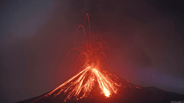Erupția vulcanului Sangay a produs decesul a șase persoane