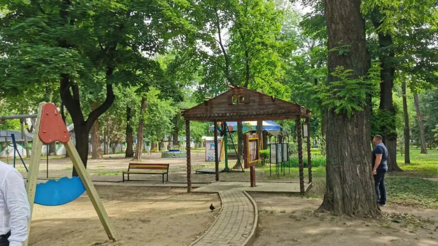 A fost creat un grup de lucru pentru reabilitarea Grădinii Publice „Scuarul Catedralei Mitropolitane”