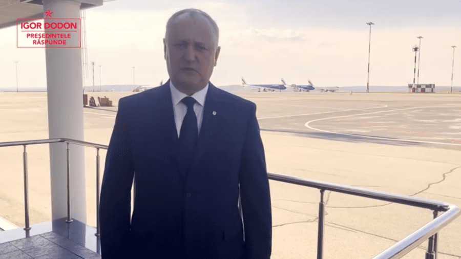 (VIDEO) Dodon de pe Aeroportul Chișinău: Întreprind o vizită „fulger” la Moscova. Așteptați-mă acasă!