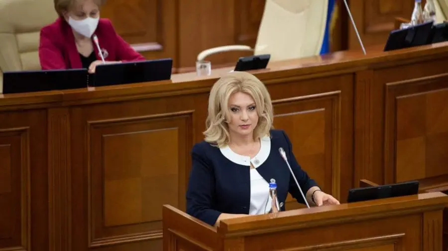 Tăierile copacilor din păduri ar putea fi interzise în următorii trei ani, insistă Partidul ȘOR și Pentru Moldova