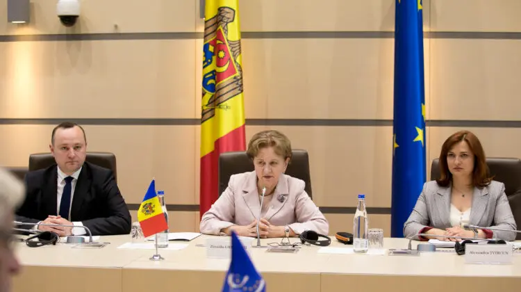 Delegația APCE, în vizită și la Parlament. S-a întâlnit cu Greceanîi și urmează să se vadă cu liderii fracțiunilor