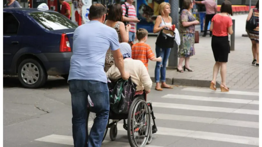 Finanțare din bugetul de stat. Propunerea Maiei Sandu pentru părinții și îngrijitorii persoanelor cu dizabilități