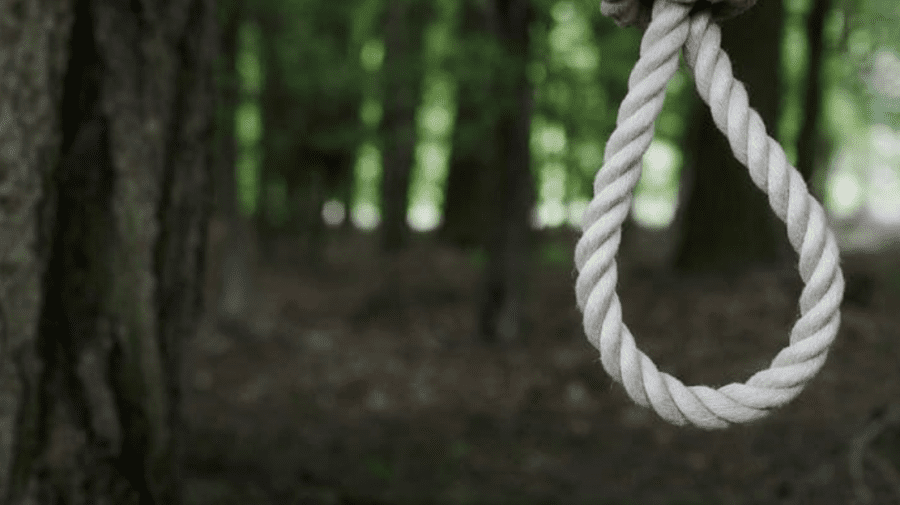 ÎNGROZITOR! O femeie de la Hîncești, găsită strangulată de propria fiică