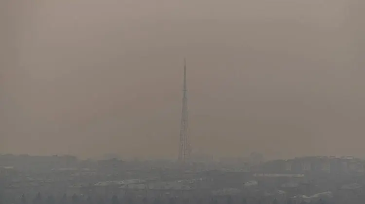 (FOTO) Novosibirskul acoperit de smog neliniștește autoritățile și populația orașului
