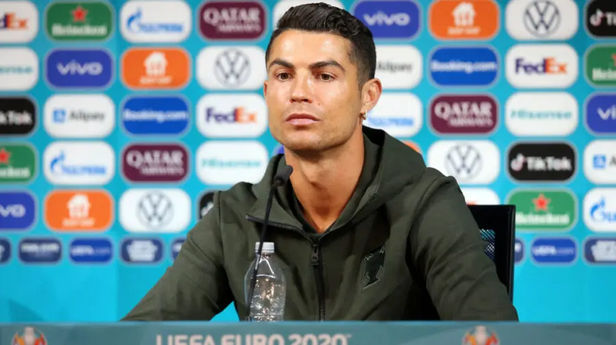 UEFA are o reacție! Spune dacă-l va amenda pe Ronaldo și Pogba pentru Cola și Heineken