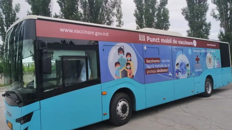 Vaccinare în troleibuz și autobuz. Evenimentul de lansare în DIRECT pe RLIVE TV și RLIVE.MD