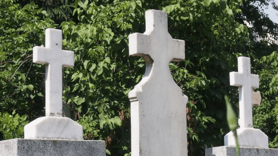 De Blajini, la cimitir. Și la Orhei oamenii au acces la mormintele celor dragi