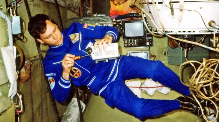 Și românii au fost în cosmos. 40 de ani de la zborul în spațiu a primului cosmonaut din România