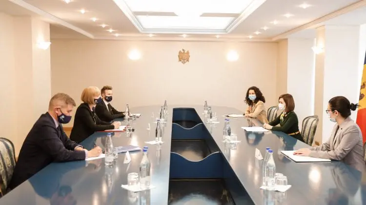 Consilierii care vor lucra asupra reformei justiției anunțate de Maia Sandu vor fi achitați de Guvernul britanic