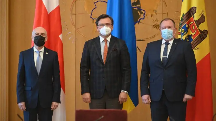 Moldova, Ucraina și Georgia își unesc forțele pentru integrarea în UE. Au semnat la Kiev un memorandum