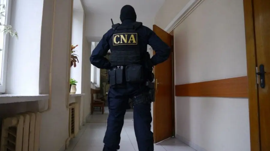 CNA a mai găsit un vinovat la Direcția municipală ANSA. A fost reținut pentru 72 de ore