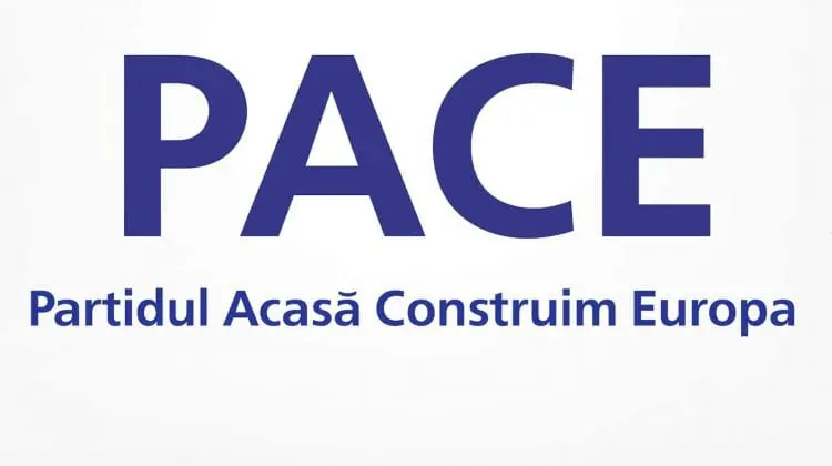 „Cu noaptea-n cap” PACE a mers la CEC și a depus documentele pentru a fi înregistrat în cursa electorală
