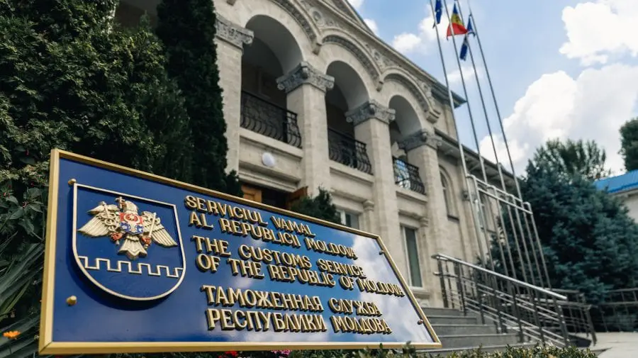 Venituri mai mari la buget, colectate de Serviciul Vamal în primele patru luni ale anului curent, comparativ cu 2020