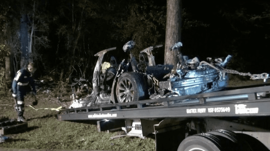 Sistemul de pilot automat „nu era disponibil”. Raport despre accidentul mortal cu implicarea unei TESLA