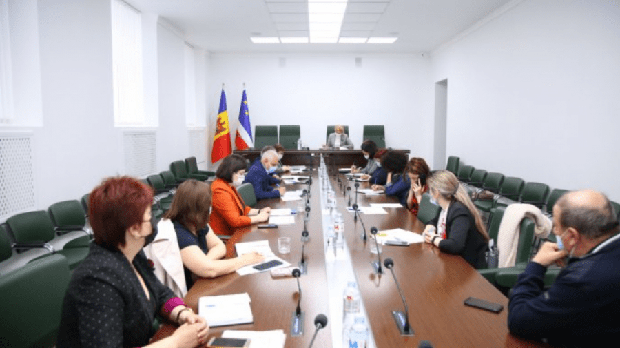 Peste 60 la sută din medicii din Găgăuzia au fost imunizați: Reacții adverse serioase nu au fost identificate