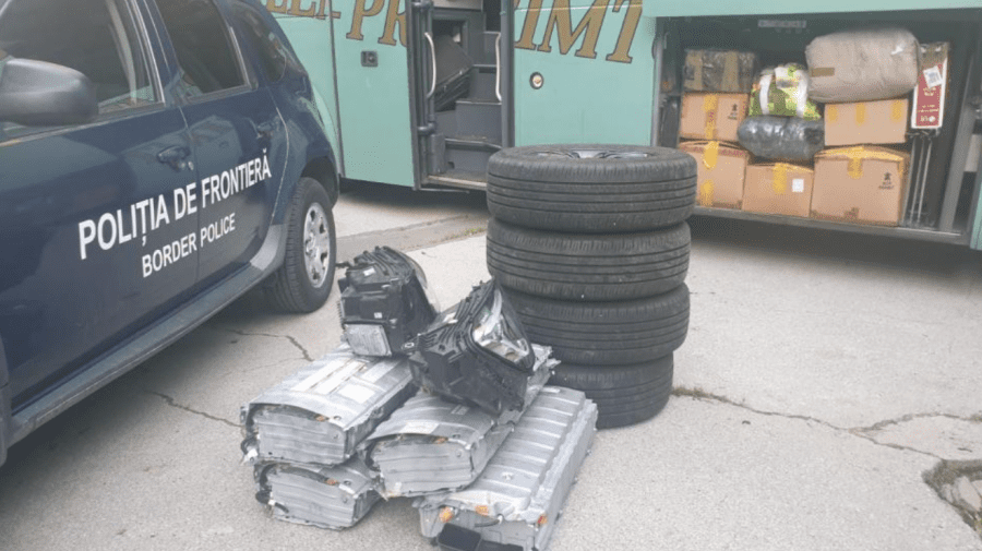 Piese auto uzate, transportate ilegal. Valoarea totală a fost estimată la 100 mii de lei