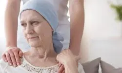ALARMANT! În Moldova, zilnic, 24 de persoane vârstnice sunt diagnosticate cu o formă de cancer