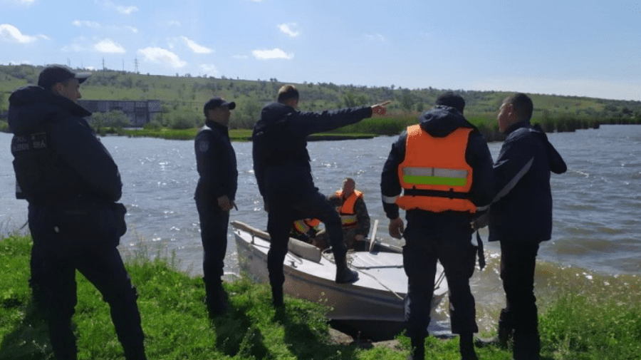 (FOTO) Un profesor din Vulcănești, dispărut fără urmă. În căutări sunt implicați polițiști, salvatori și săteni