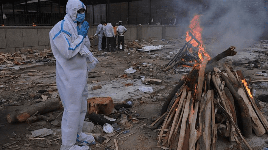 Un nou anti-record cauzat de COVID-19 în India! Încă 4 205 de decese înregistrate în ultimele 24 de ore