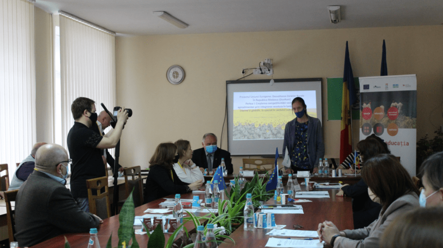 Facilități pentru studenții Colegiului Agroindustrial din Ungheni. Va fi modernizat echipamentul pentru studii