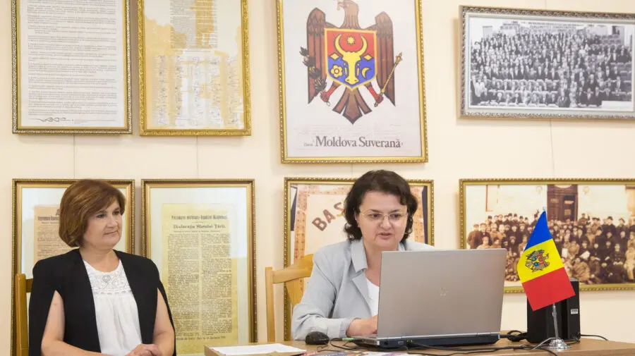 Legislativul a lansat tabăra parlamentară online! Câți tineri vor participa în acest an?