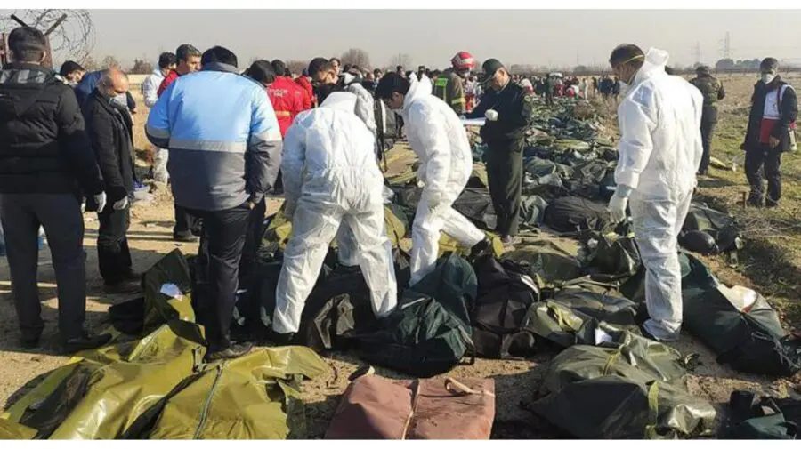 Raport: Iranul nu a făcut-o intenționat atunci când a doborât în 2020 un avion cu 176 de cetățeni la bord