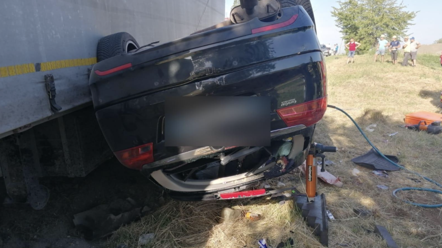 O familie din patru membri din care a rămas doar un băiat de 10 ani! Detalii noi despre accidentul grav din România