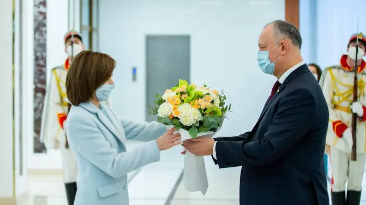 Maia Sandu – numărul 1 în ochii moldovenilor! Câtă încredere au în Igor Dodon și cât de mult a căzut acesta în sondaje