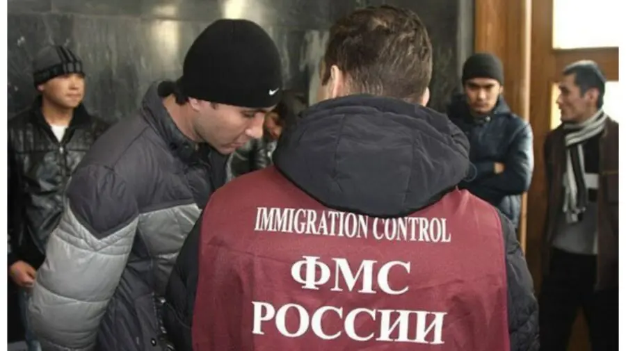 Sunt vizați și moldovenii care muncesc ilegal în Rusia. Putin a extins termenul șederii străinilor, fără a-i sancționa