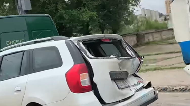 Accident în Capitală. Patru unități de transport s-au „pupat”, iar un șofer a avut nevoie de îngrijiri medicale