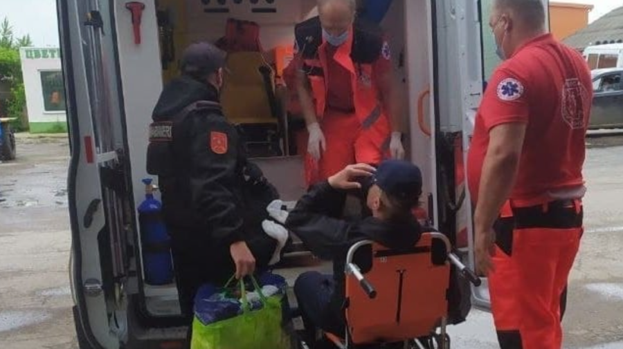 FOTO Se afla în stare de inconștiență. Bărbat din Comrat, salvat de carabinieri