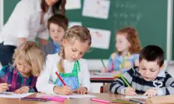 Încă o șansă! În Chișinău a început ultima etapă de înscriere în clasa I, pentru anul de studii 2026–2027
