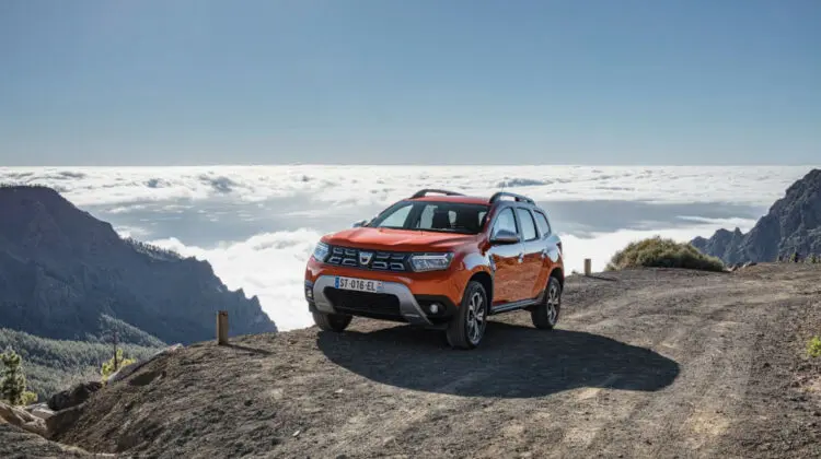 GALERIE FOTO Așa arată noua Dacia Duster. Când va fi lansată și care sunt noutățile