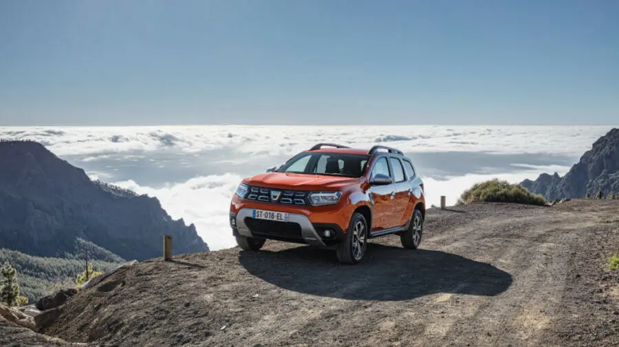GALERIE FOTO Așa arată noua Dacia Duster. Când va fi lansată și care sunt noutățile