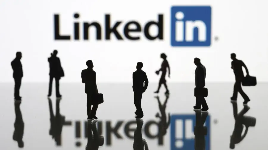 Datele a 92% din totalul de 756 de milioane de utilizatori LinkedIn, scoase la vânzare pe internet