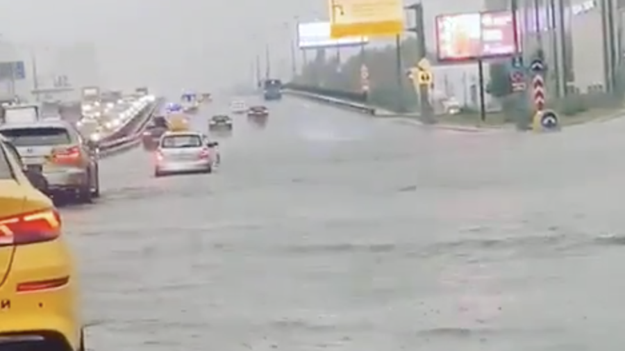 VIDEO Vreme apocaliptică în Moscova! Orașul a fost transformat într-o adevărată Veneție