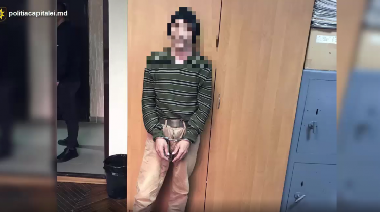(VIDEO) Bărbat aflat în căutare pentru că și-a bătut tatăl vitreg până la moarte, reținut de polițiști