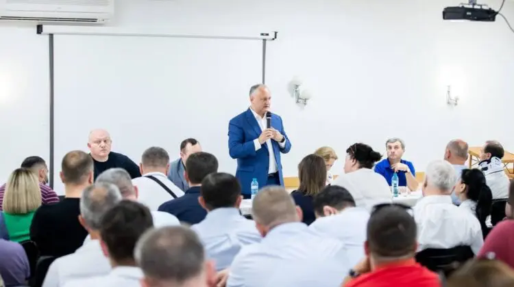 ULTIMA ORĂ! PSRM și PCRM vor participa în bloc, ca la parlamentare, la alegerile din Găgăuzia