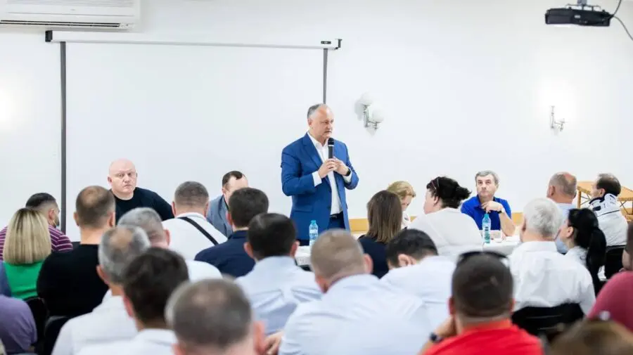 ULTIMA ORĂ! PSRM și PCRM vor participa în bloc, ca la parlamentare, la alegerile din Găgăuzia