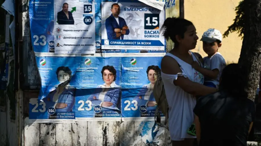 Bulgaria a avut și ea alegeri parlamentare! Un fost cântăreț ar putea deveni cel mai puternic politician al țării