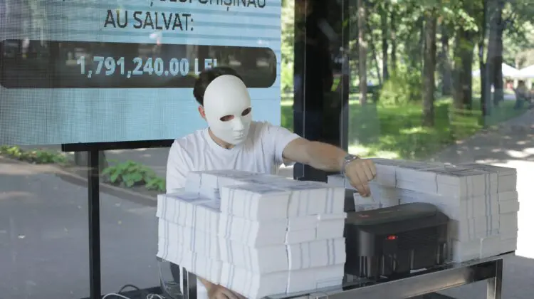VIDEO, FOTO Fluieră finalul! Cetățenii Chișinăului au salvat peste 21 mln de lei de la distrugere