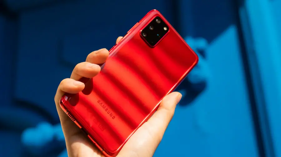 Samsung Galaxy S20 Plus – cea mai HOT REDUCERE la DARWIN.MD