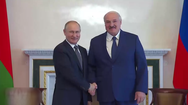STOP CADRU! Lukașenko a aterizat în Rusia: „La voi este încă acceptabil, la noi este insuportabil”. La ce se referă?
