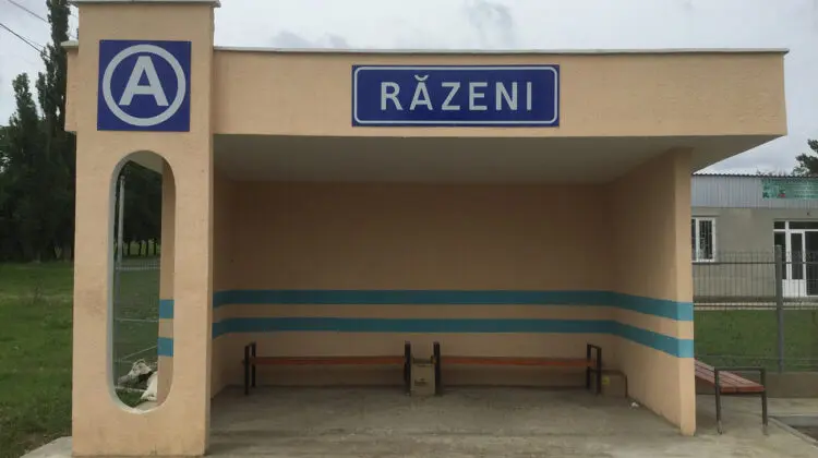 Tragedia din Răzeni: Bebelușul dormea, când fratele de doar 2 ani a împins căruciorul. Mama făcea zeamă