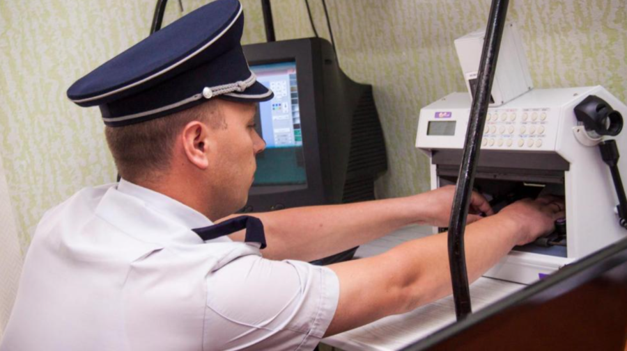 Continuă EPOPEEA actelor false. Încă trei persoane sunt documentate de polițiștii de frontieră