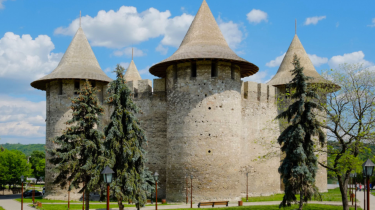 Ce faci în weekend? Iată o oportunitate dublă: Poți călători și TOTODATĂ imuniza într-un loc PITORESC