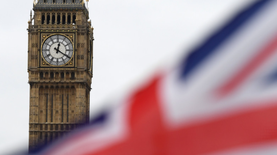Diplomaţia britanică a adus scuze pentru că a refuzat să angajeze persoane homosexuale până în 1991
